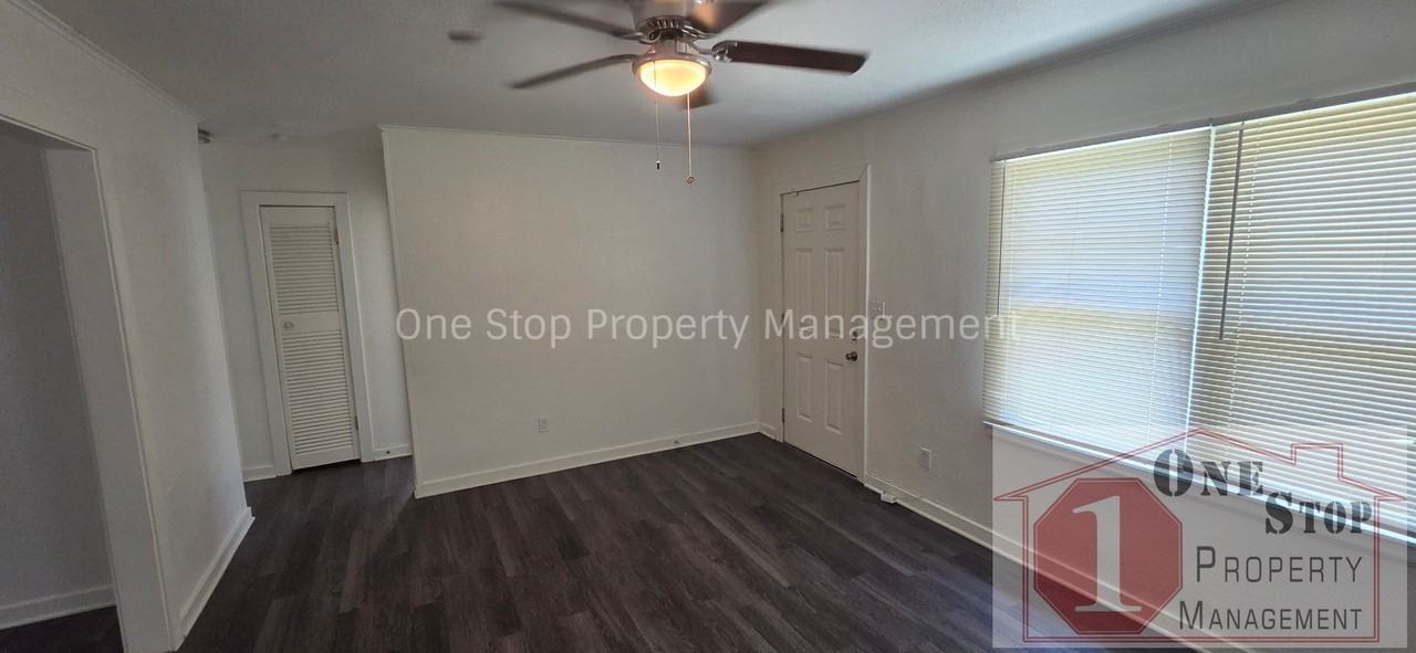 8001 Brooklyn Ave - Photo 3 of 23