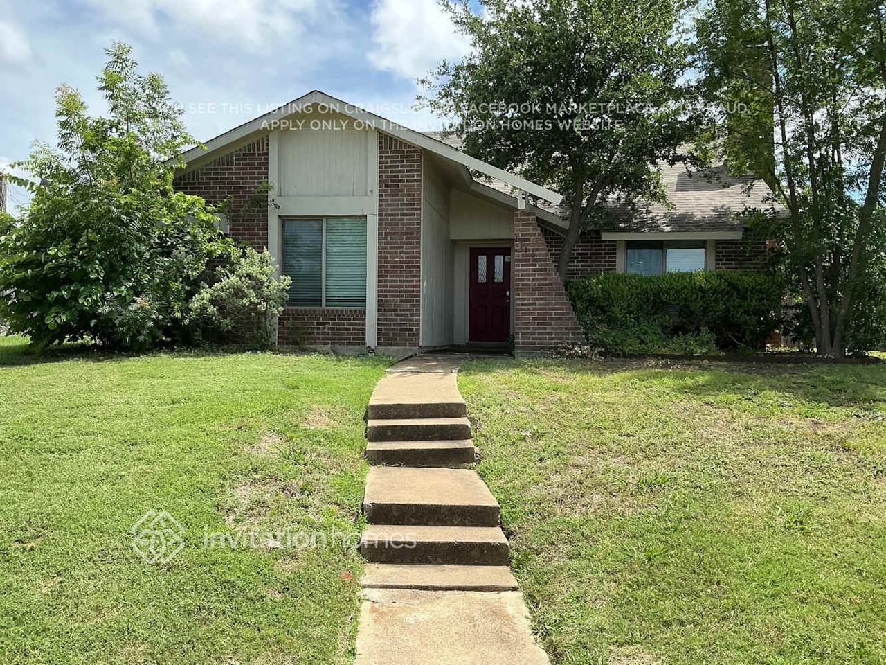1716 Delaford Pl