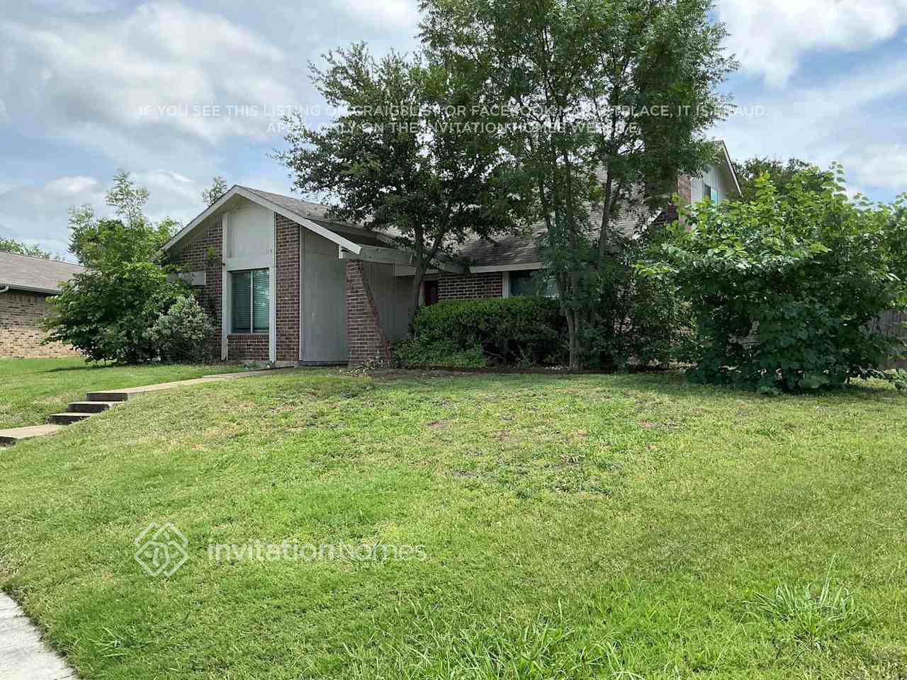 1716 Delaford Pl - Photo 3 of 25