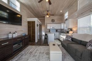 featured image of 66 Empire Ln