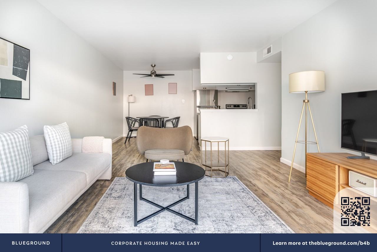 2019 Shoreline Dr #2162 - Photo 6 of 35