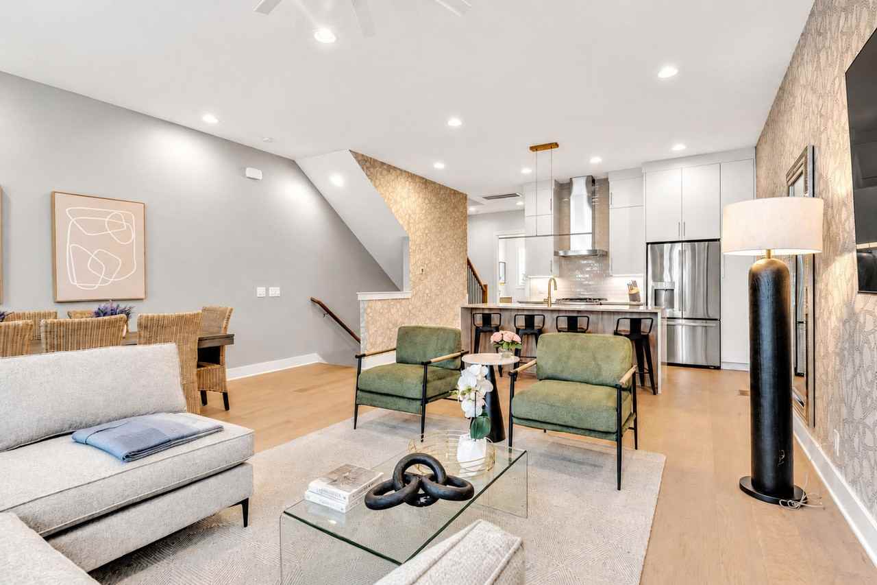 2176 Carson Street - Photo 2 of 50