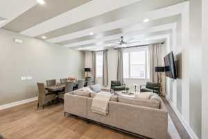 featured image of 2176 Carson St