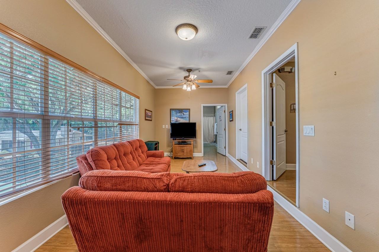 8551 West Miss Maggie Drive - Photo 2 of 32