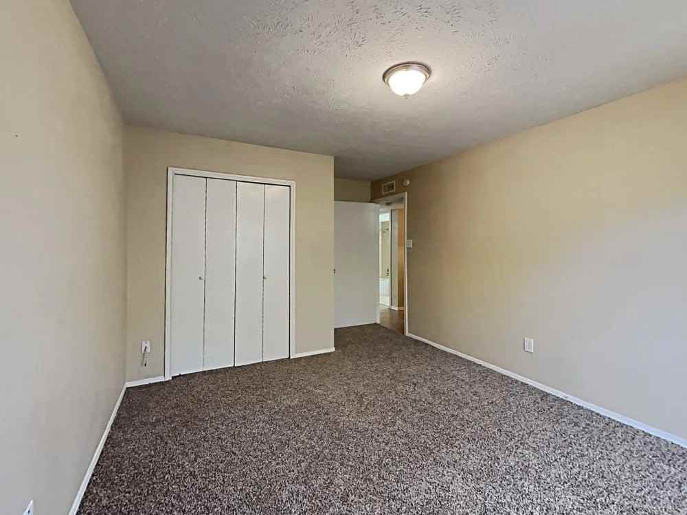 15818 Fox Springs Drive - Photo 5 of 10