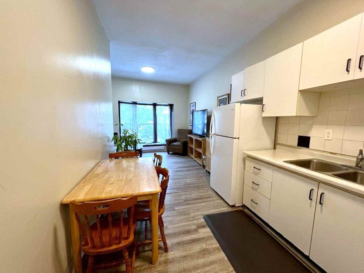 207 James Street North #201 - Photo 2 of 12