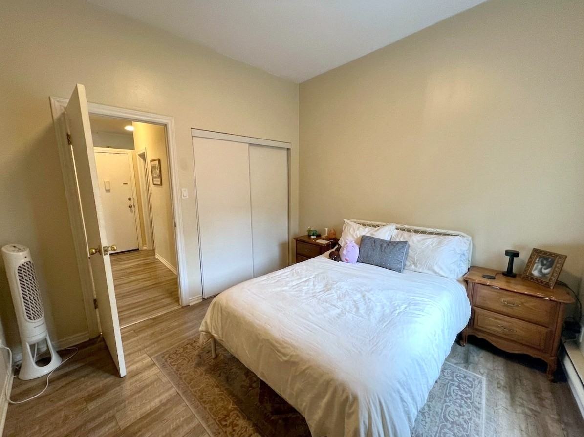 207 James Street North #201 - Photo 7 of 12