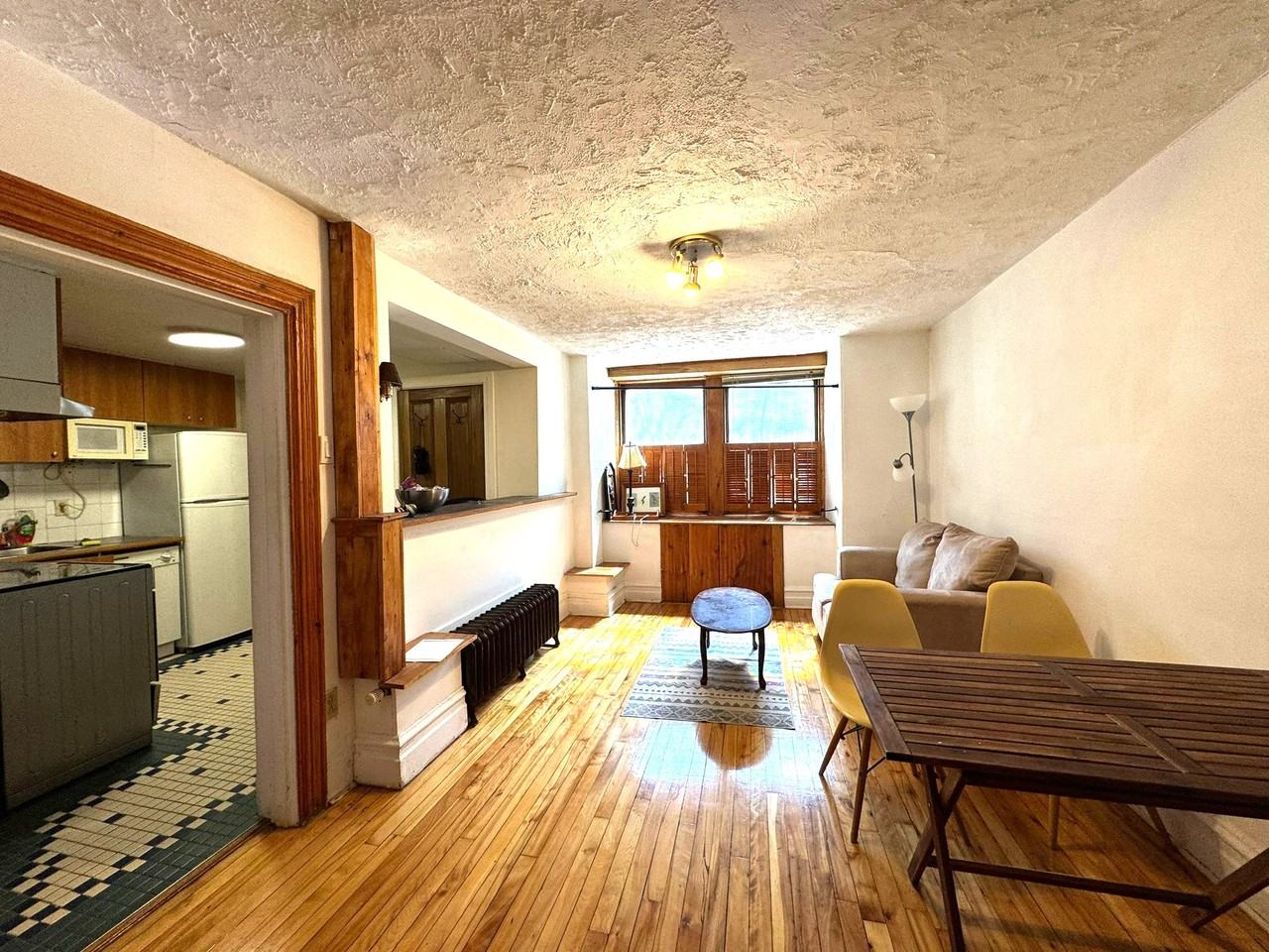 1185 Avenue Seymour #1 - Photo 6 of 8