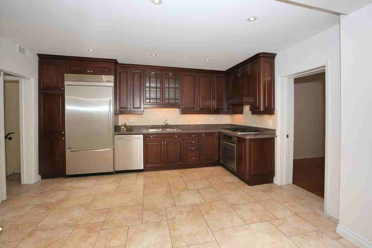 1576 Dupont Street - Photo 3 of 16