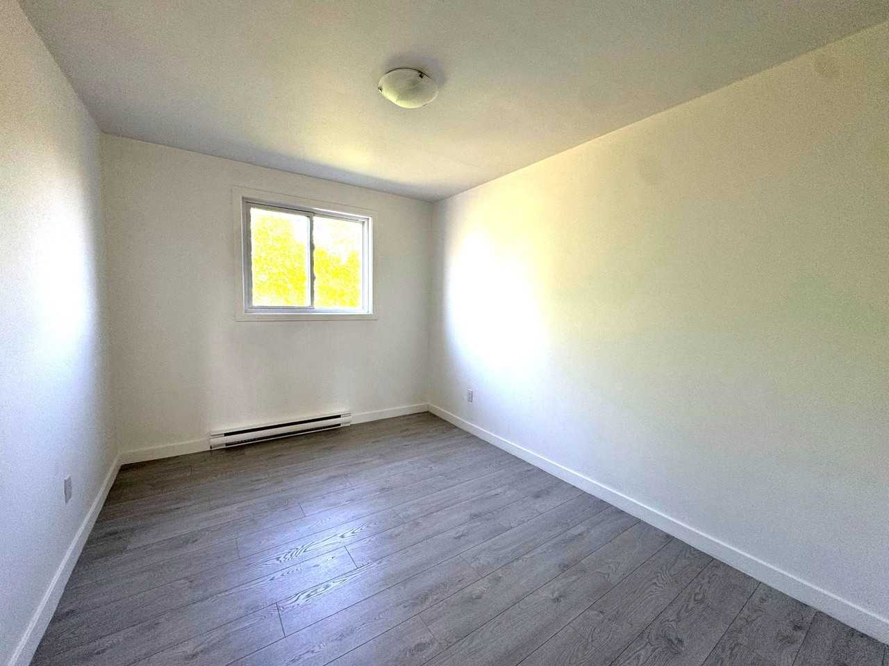 623 Rue Didace - Photo 4 of 12