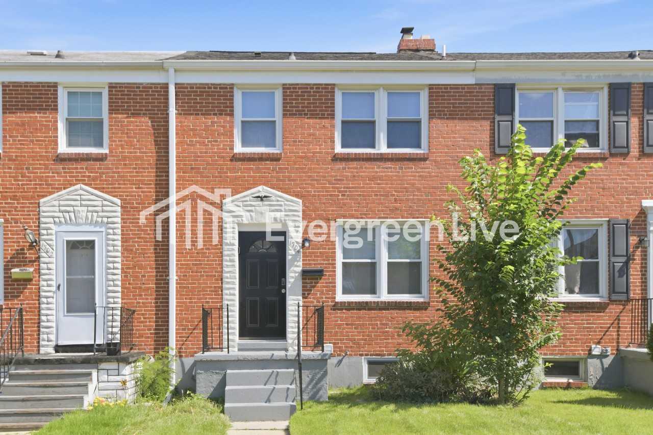 1704 Weston Ave