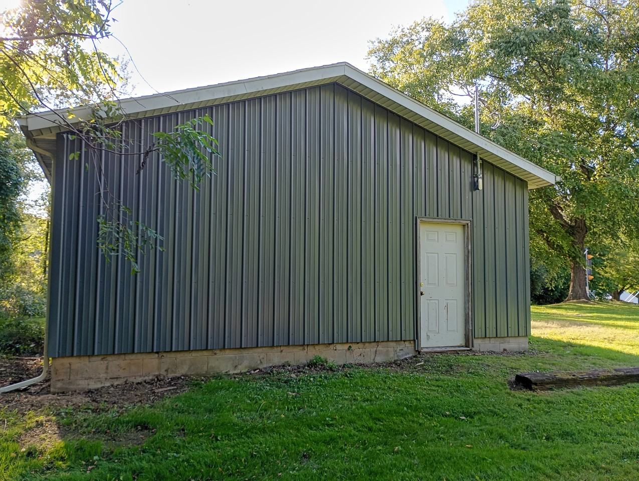 1161 River Dr - Photo 6 of 20