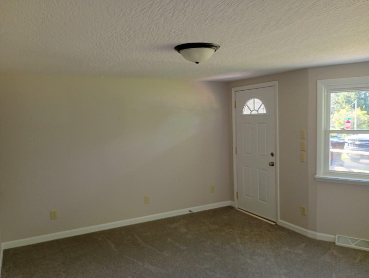 1161 River Dr - Photo 7 of 20