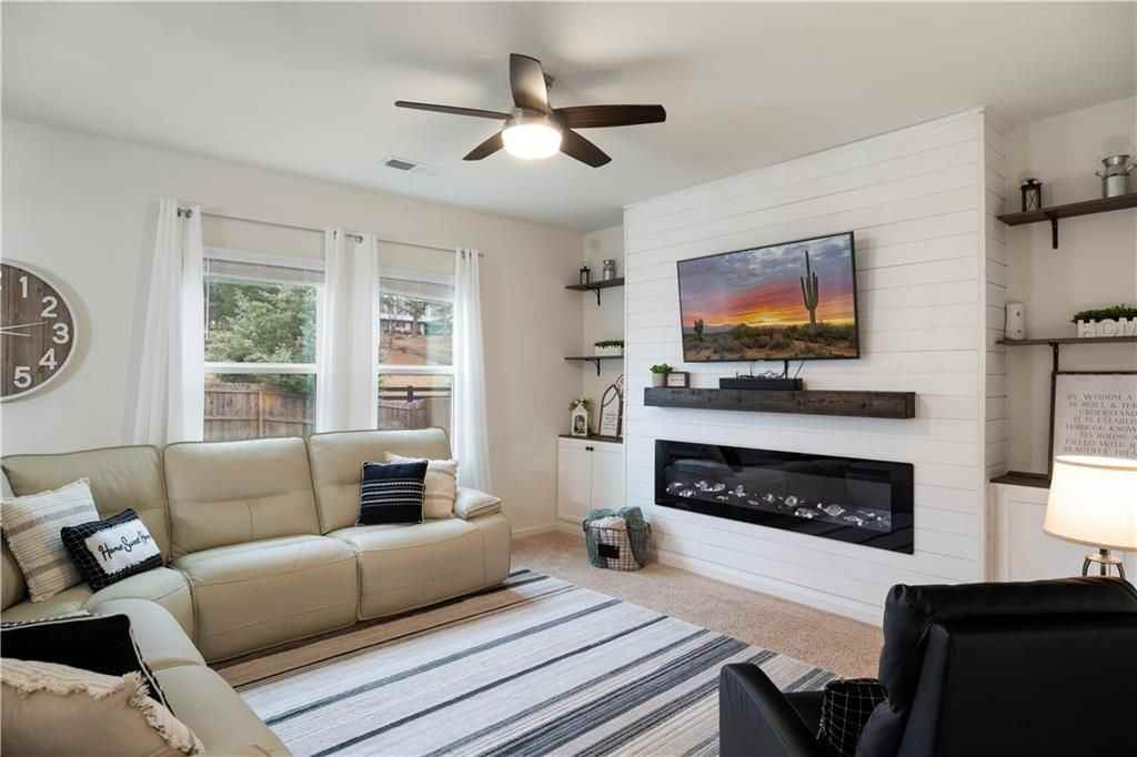 57 Reeves Ct - Photo 4 of 26