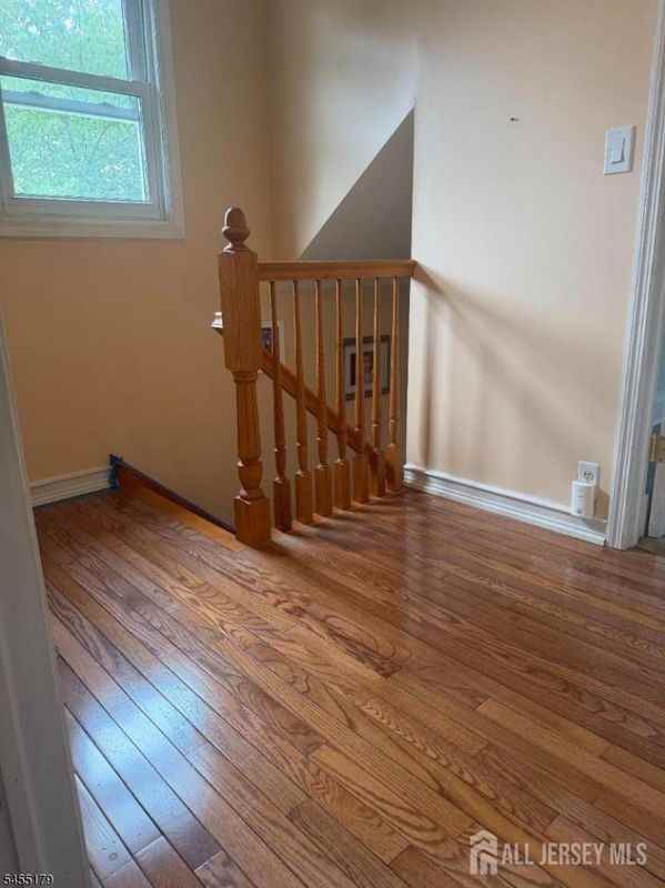 67 Oakland Ave - Photo 4 of 11
