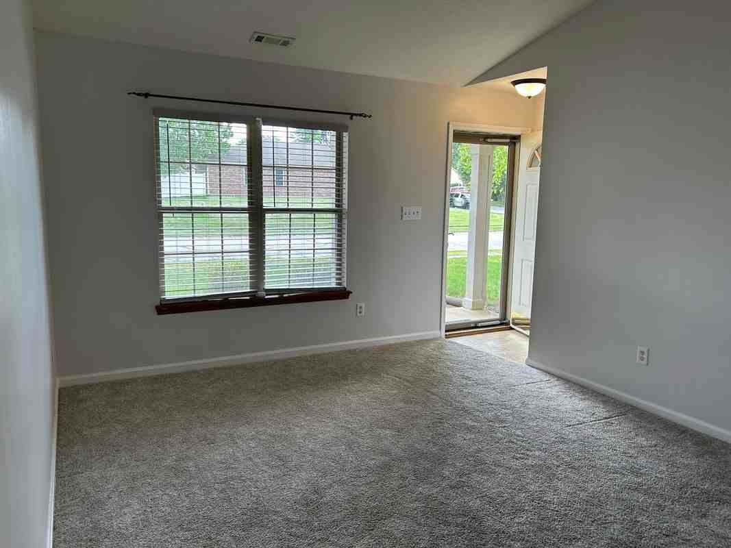 6438 Thistle Bnd - Photo 6 of 21