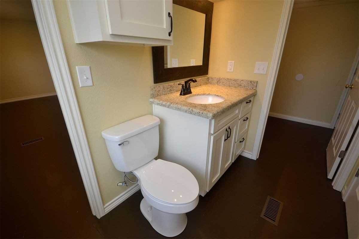 12652 Calvary Rd - Photo 3 of 20
