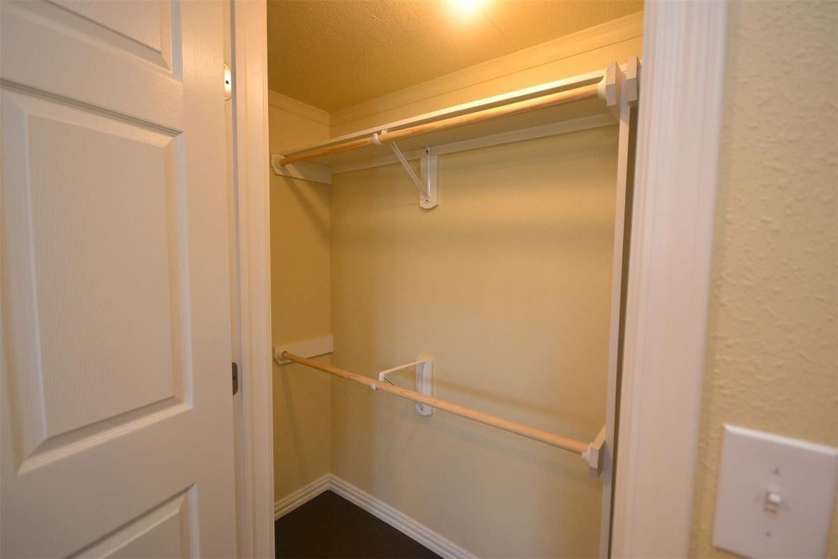 12652 Calvary Rd - Photo 7 of 20