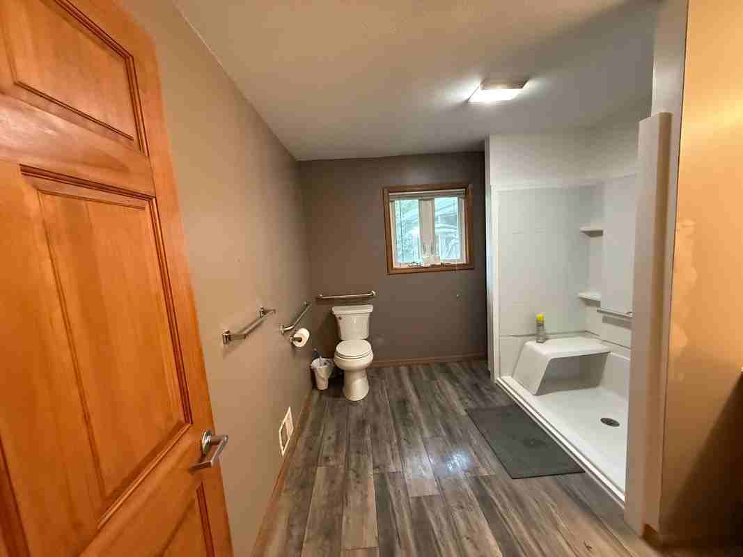 386 S Brooke St - Photo 2 of 25