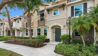 1090 Quaye Lake Cir - Photo 1 of 1