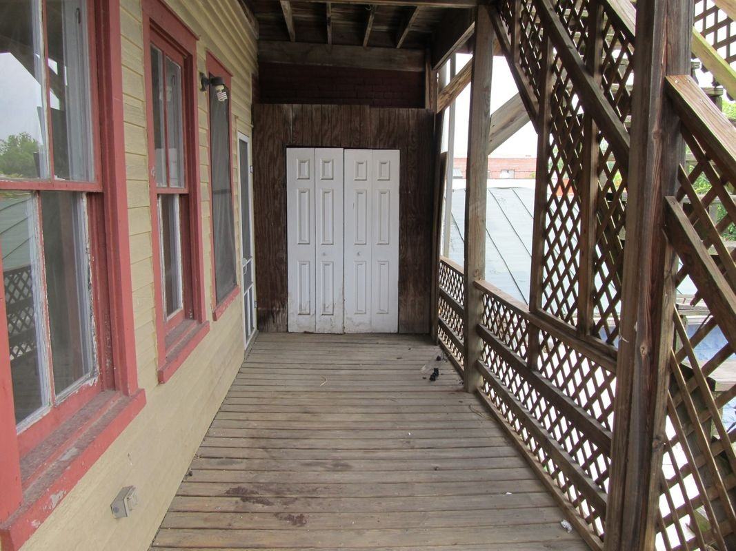 807 Caroline St ##2 - Photo 5 of 7