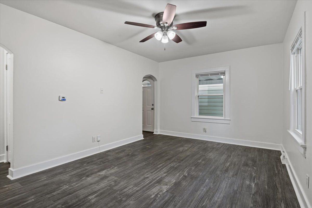 2928 S 4th St - Photo 2 of 12