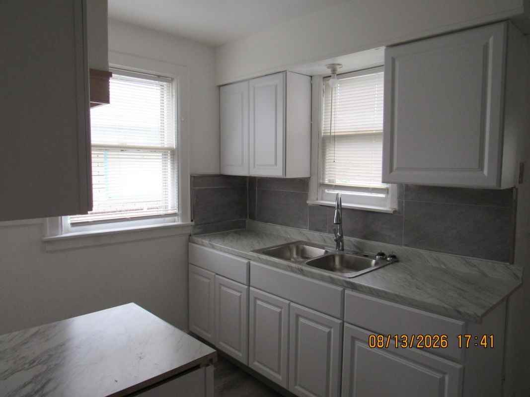 16254 Linwood St - Photo 4 of 4