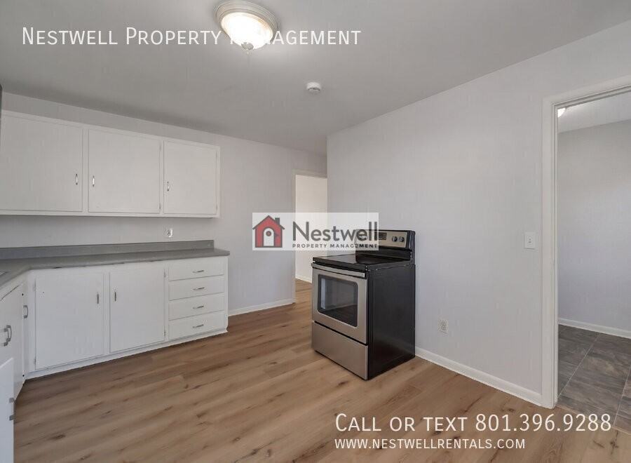 377 E Scott Ave - Photo 2 of 19