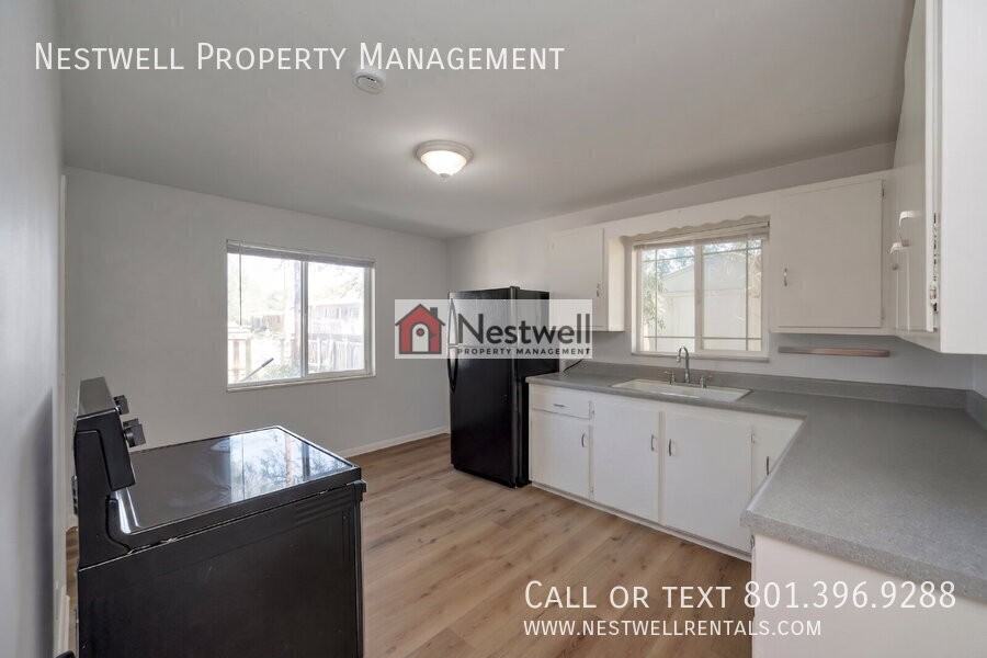 377 E Scott Ave - Photo 3 of 19
