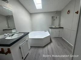 featured image of 3004 Marlin Ct #287