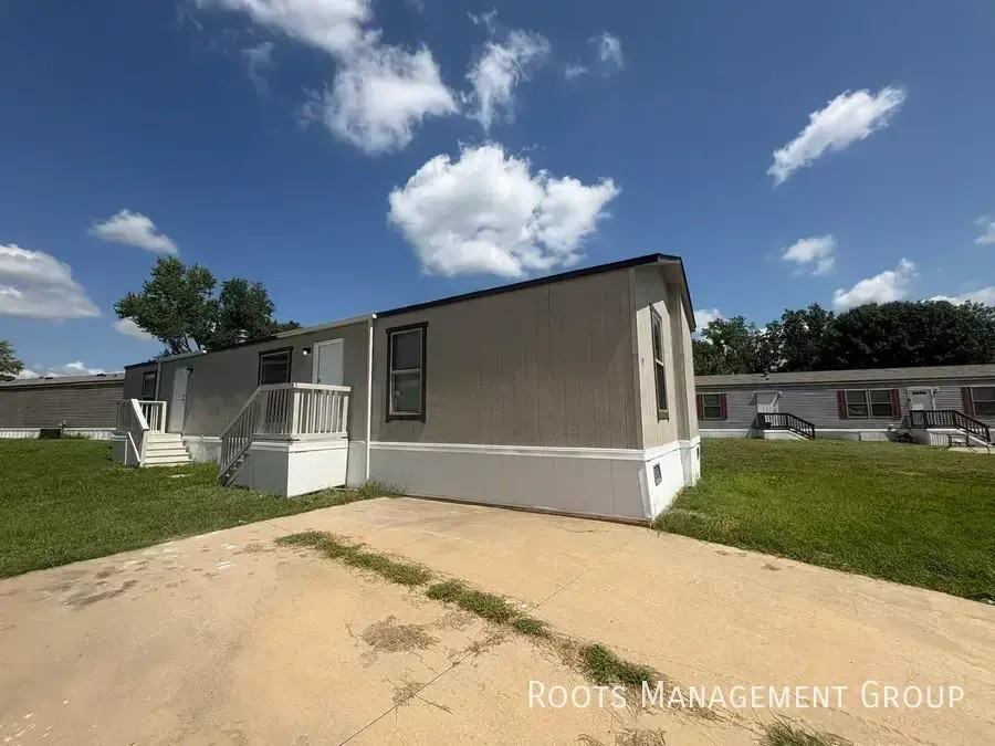 200 Paradise Acres Rd #97 - Photo 2 of 22