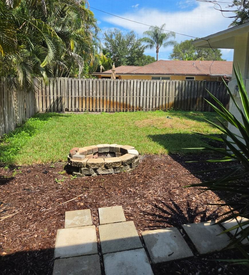 239 W Riverside Dr #NA - Photo 3 of 11