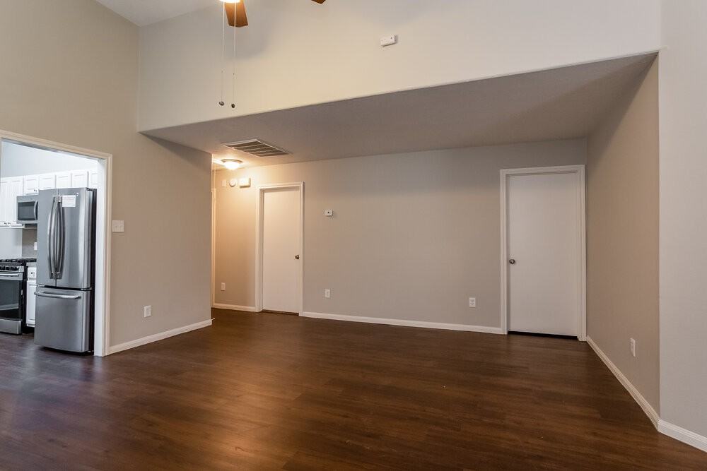 13527 Ambrose St - Photo 3 of 15