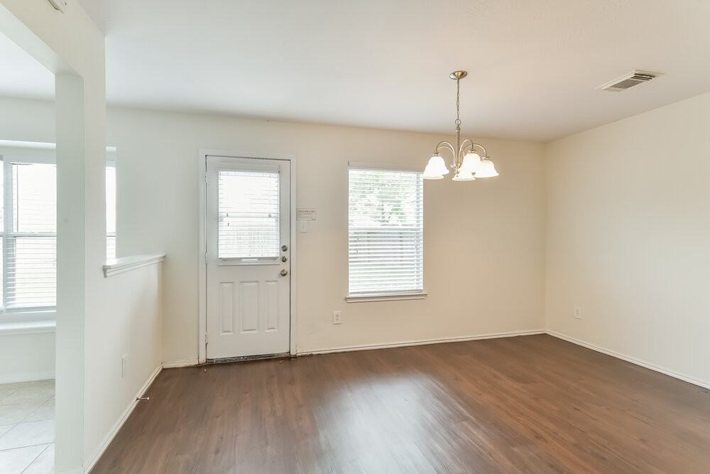 20235 Sandwith Dr - Photo 6 of 17