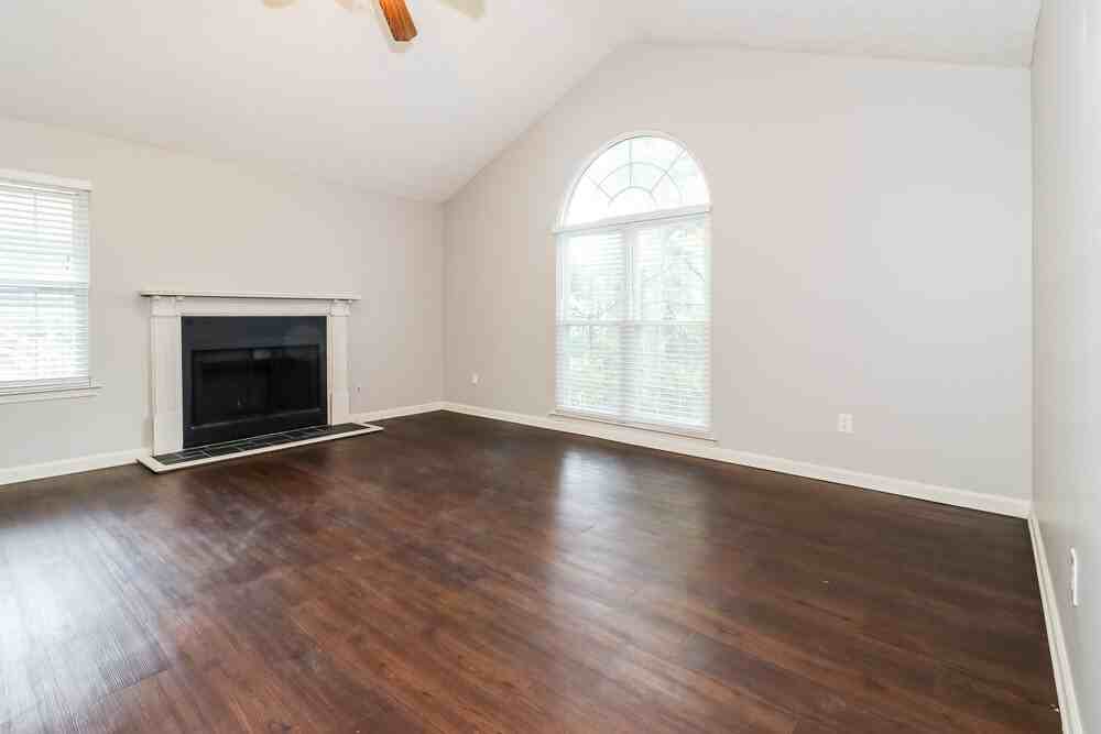 1260 Grayland Hills Trl - Photo 4 of 17