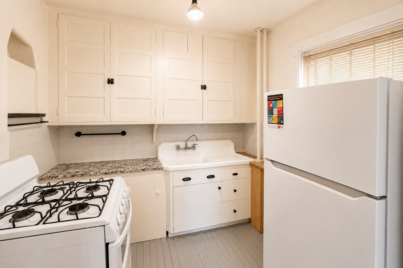 1025 Jenifer St #1E - Photo 2 of 7