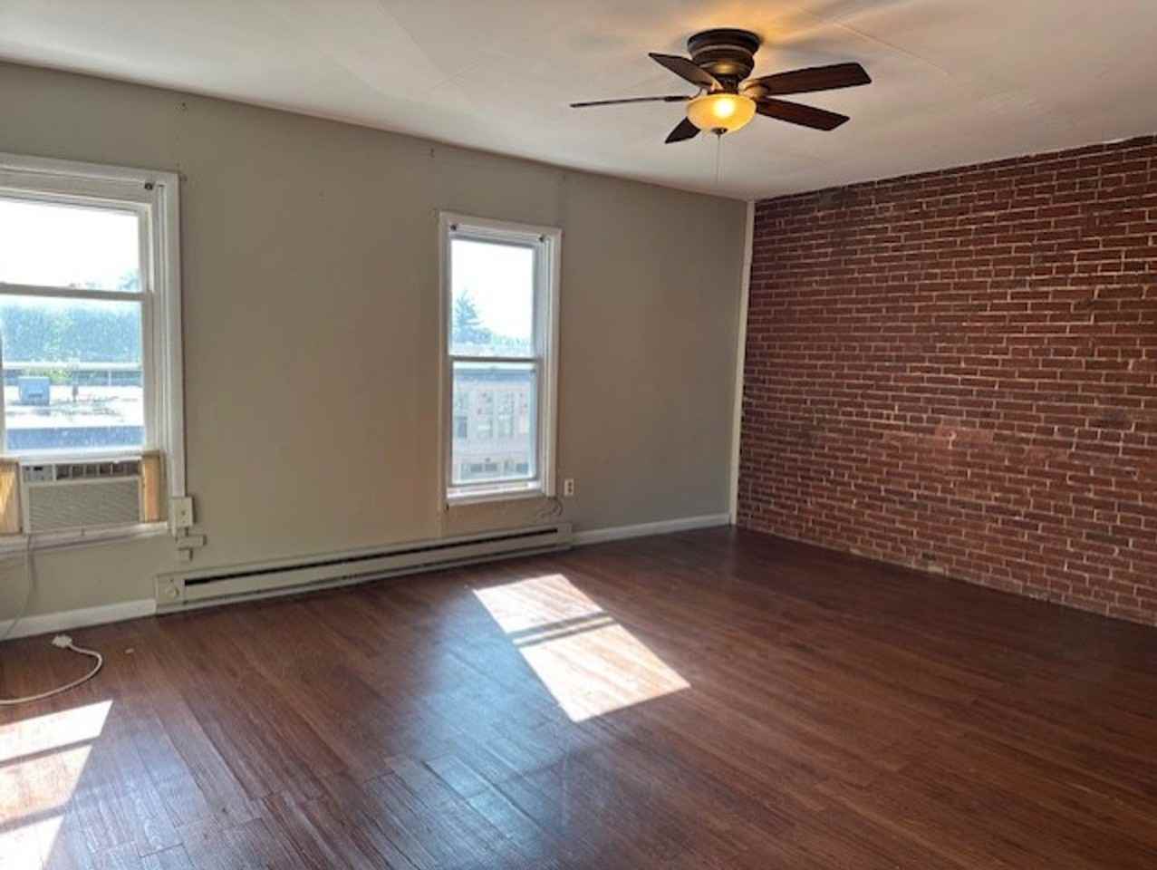 142 S Hanover St #4 - Photo 3 of 9