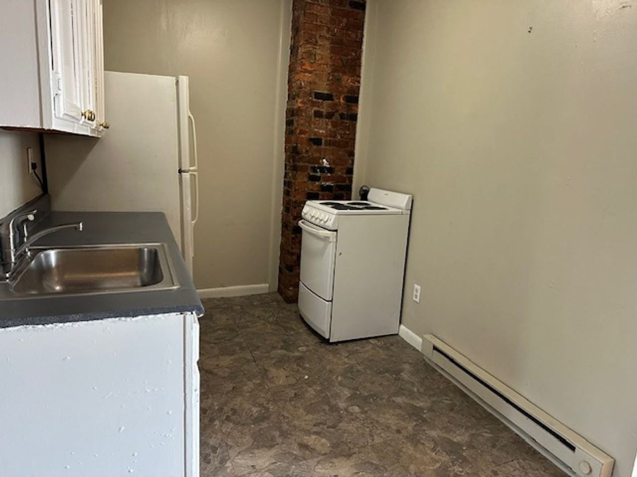 142 S Hanover St #4 - Photo 5 of 9