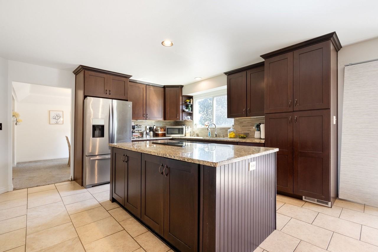 6407 Compton Rd - Photo 6 of 17