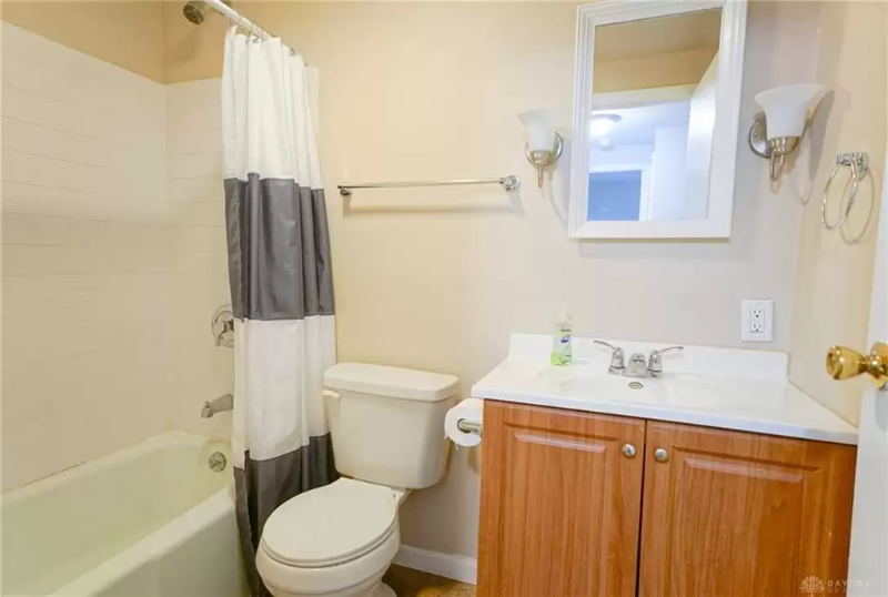5375 Dunmore Dr - Photo 6 of 11