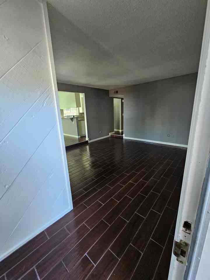 2538 Antoine Ct - Photo 6 of 18