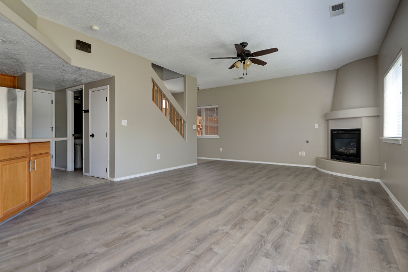 7312 Eagle View Ave Ne - Photo 5 of 34