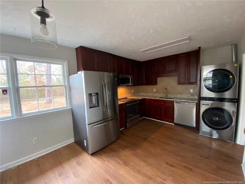 1721 Merry Oaks Dr - Photo 6 of 43