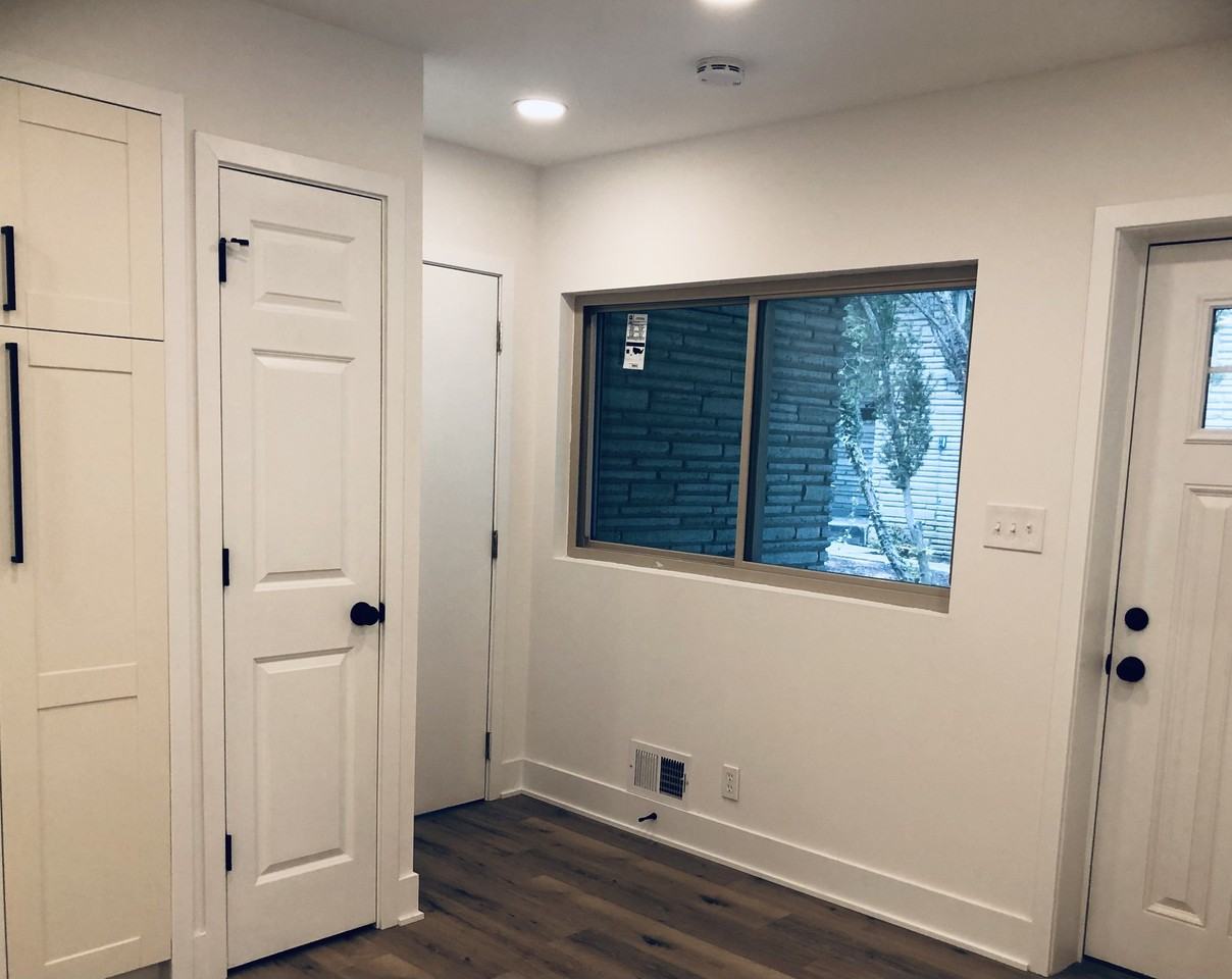 2867 Charing Rd - Photo 3 of 42
