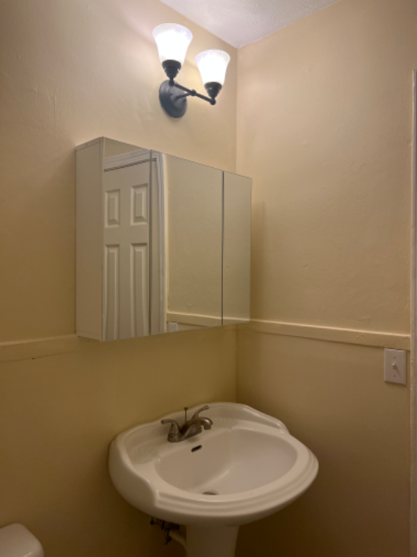 802 Nimzit Ave - Photo 2 of 12