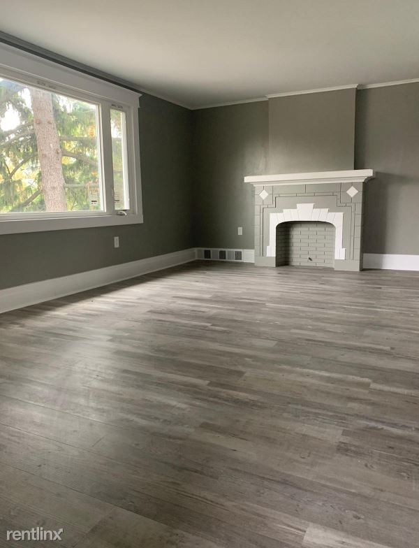 342 Davidson Ave - Photo 2 of 20
