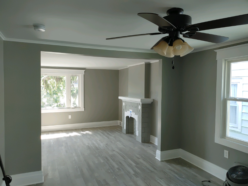 342 Davidson Ave - Photo 4 of 20