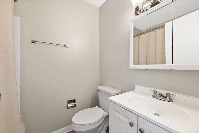 755 Canonby Pl #2-1 - Photo 5 of 6