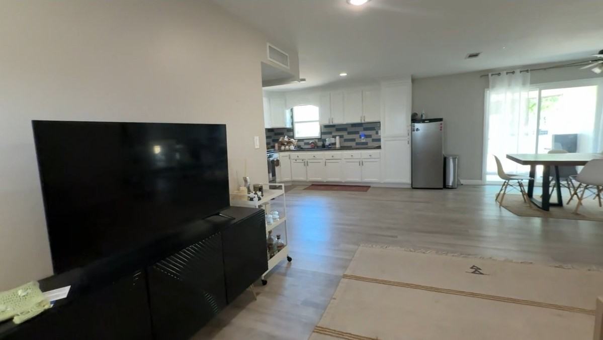 1939 E Concorda Dr - Photo 6 of 8