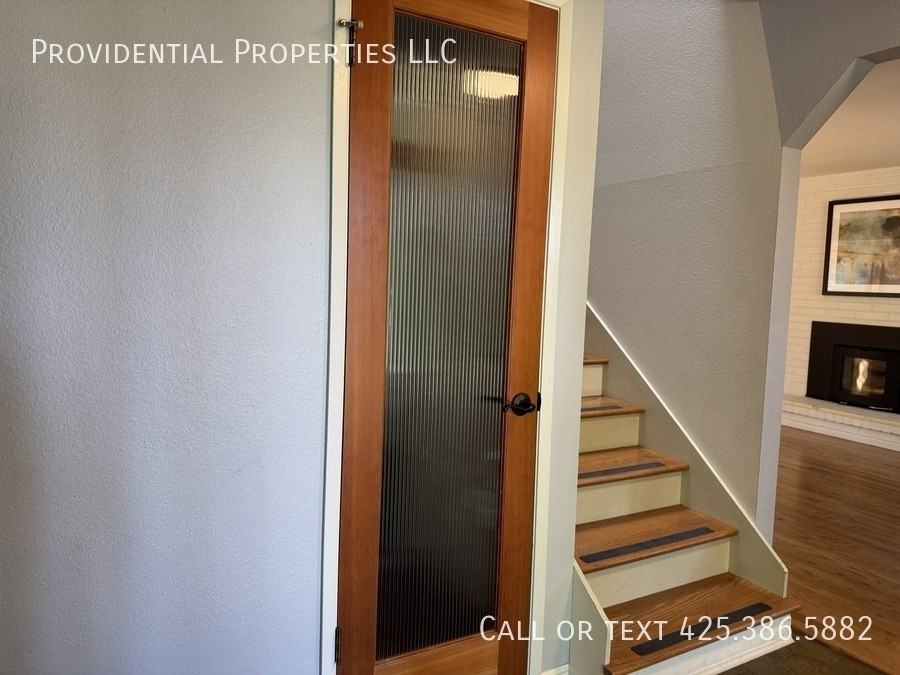 3047 W Lake Sammamish Pkwy Ne - Photo 2 of 43